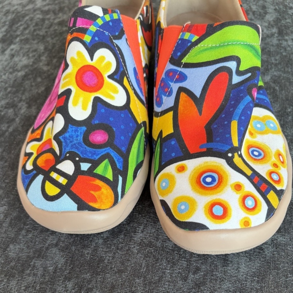 UIN Women Secret Garden Slip On Shoes Canvas Size 8.5 Artsy Boho Wearable Art - Picture 4 of 8